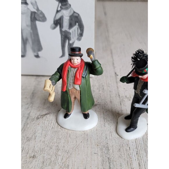 Dept 56 55697 Town crier chimney sweep heritage village accessory Xmas - Picture 3 of 5